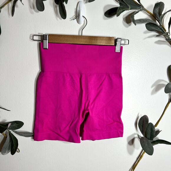 Zyia Hot Pink Ribbed Shorts LAST CALL - Picture 1 of 3